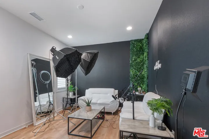 18130 Radiance Lane, Santa Clarita, California 91350