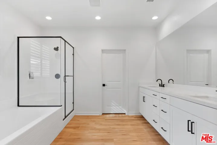 18130 Radiance Lane, Santa Clarita, California 91350