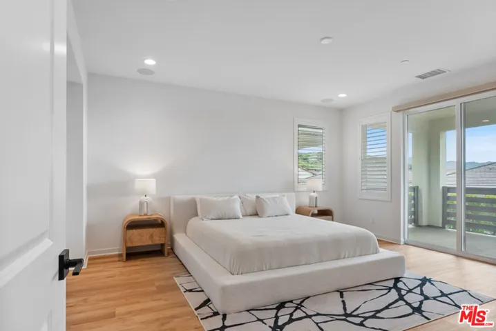 18130 Radiance Lane, Santa Clarita, California 91350
