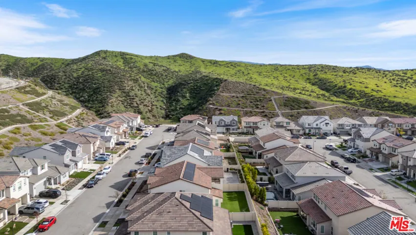 18130 Radiance Lane, Santa Clarita, California 91350