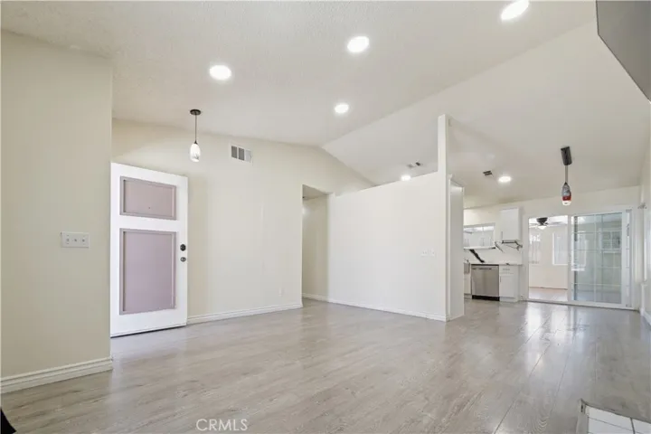 14211 La Mirada St, Victorville, California 92392