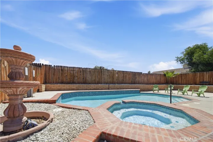 14211 La Mirada St, Victorville, California 92392
