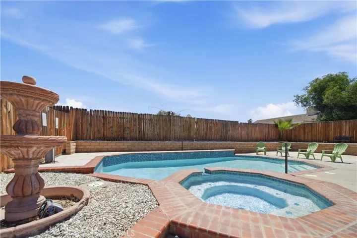 14211 La Mirada St, Victorville, California 92392