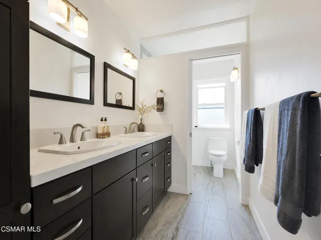 Full shared bathroom