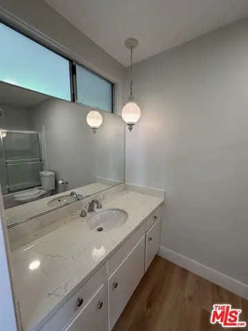 1212 Roberto Lane, Los Angeles, California 90077