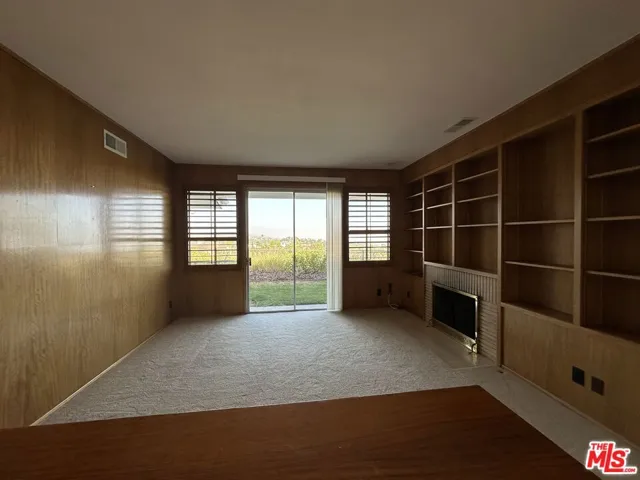 1212 Roberto Lane, Los Angeles, California 90077
