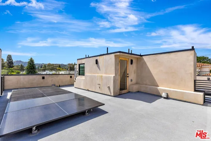 4329 Radford Avenue 2, Studio City, California 91604