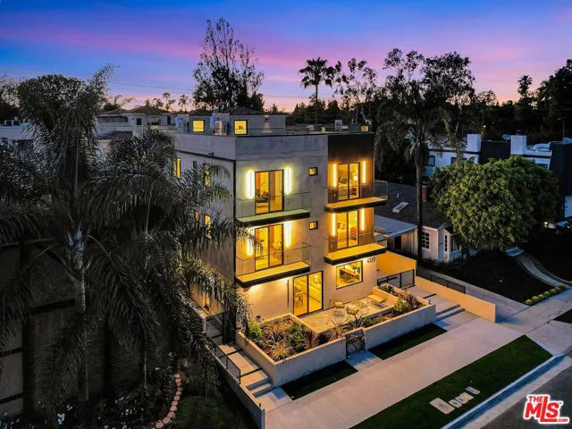 4329 Radford Avenue 2, Studio City, California 91604