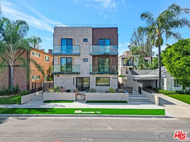 4329 Radford Avenue 2, Studio City, California 91604