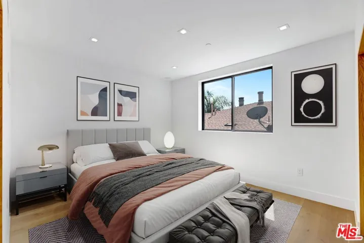 4329 Radford Avenue 2, Studio City, California 91604