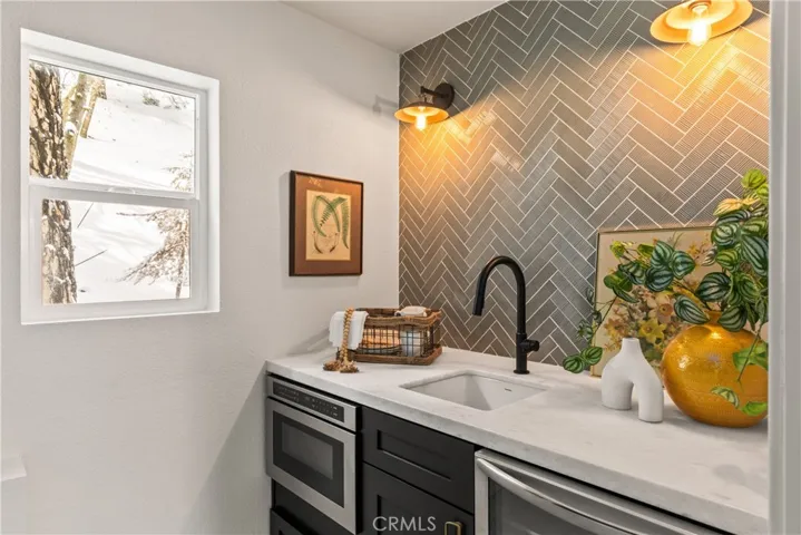 And it's very own kitchenette with the laundry room...