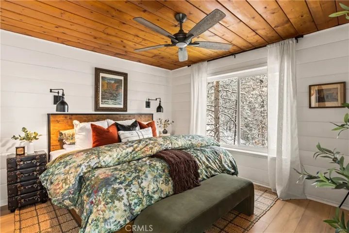 Imagine waking up in this bed!