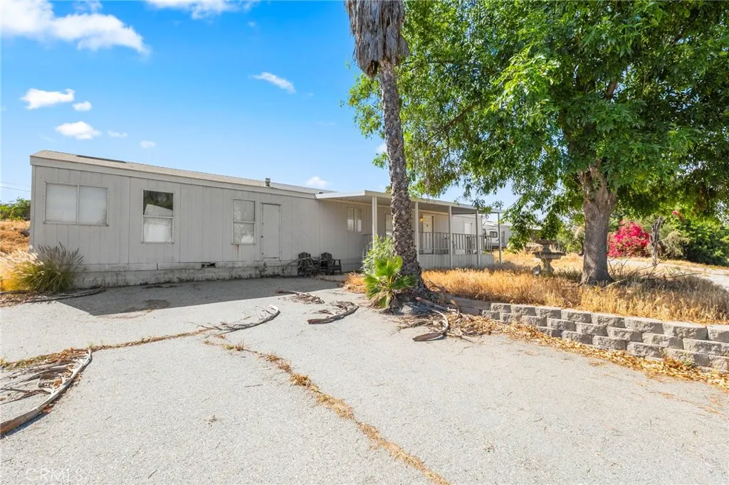 22540 Markham Street, Perris, California 92570 — photo 5