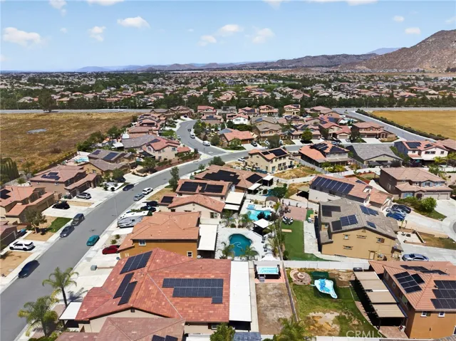 28800 Mahogany Trail Way, Menifee, California 92584
