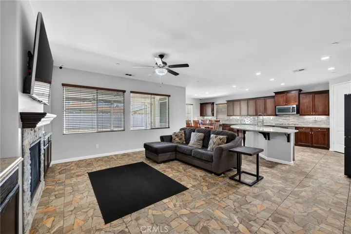 28800 Mahogany Trail Way, Menifee, California 92584