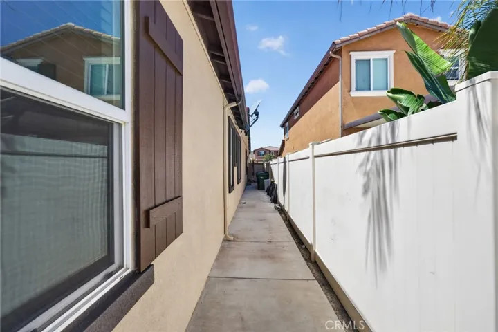 28800 Mahogany Trail Way, Menifee, California 92584