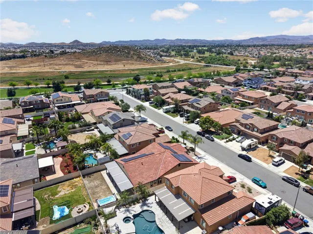28800 Mahogany Trail Way, Menifee, California 92584