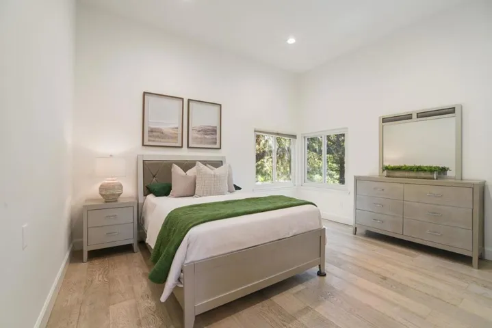 1130 Chula Vista Drive, Belmont, California 94002