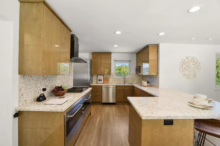 1130 Chula Vista Drive, Belmont, California 94002