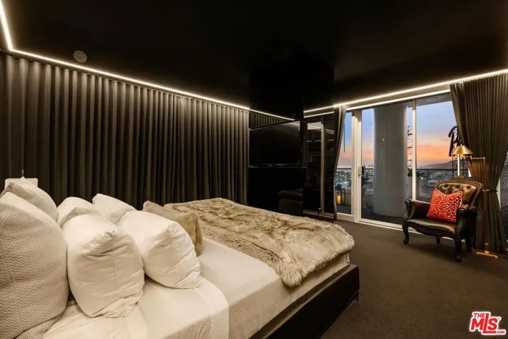 6250 Hollywood Boulevard 14h, Los Angeles, California 90028