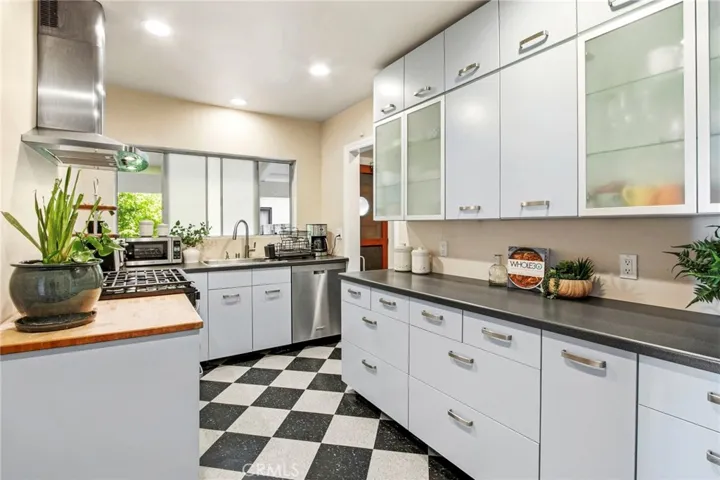 1225 S Leland, San Pedro, California 90731