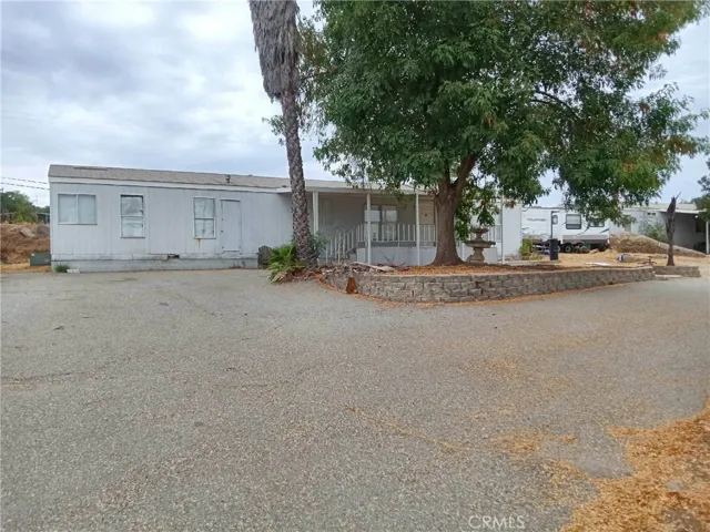 18420 Decker, Perris, California 92570 — photo 5