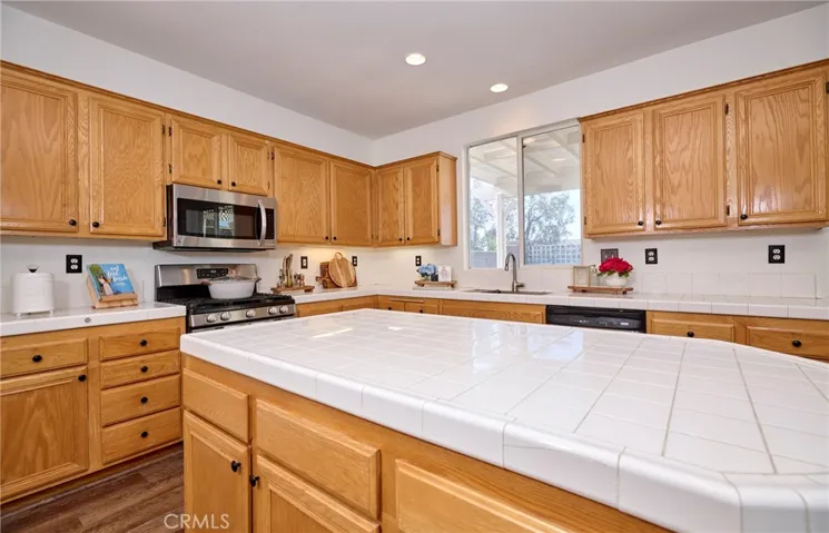 14887 Herschel Avenue, Fontana, California 92336