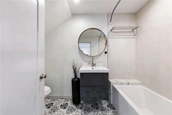 3512 Pacific Avenue 2, Los Angeles, California 90292