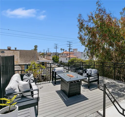3512 Pacific Avenue 2, Los Angeles, California 90292