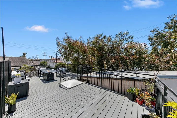 3512 Pacific Avenue 2, Los Angeles, California 90292