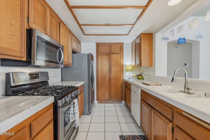 15-Kitchen