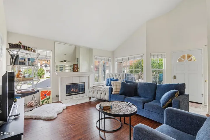 12-Living Room