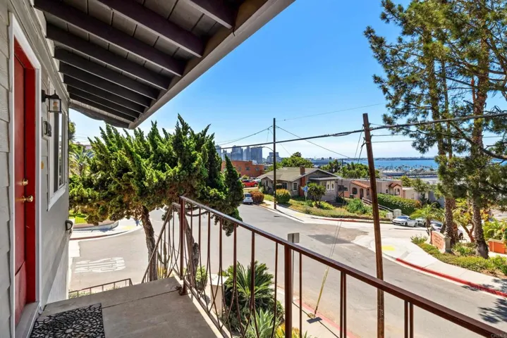 2921 Columbia Street, San Diego, California 92110