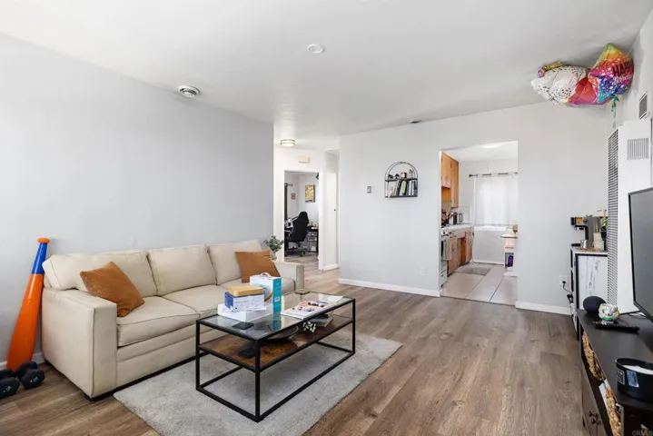 2921 Columbia Street, San Diego, California 92110