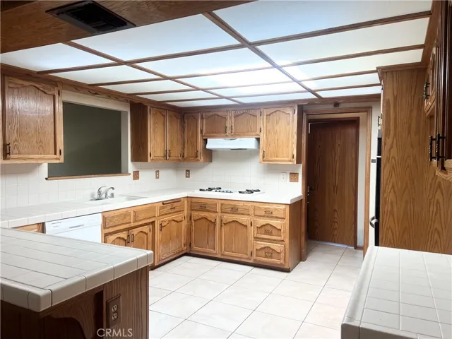 739 Chardonnay Place, Hemet, California 92544