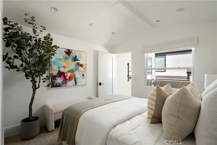 1/2 Fernleaf Avenue, Corona Del Mar, California 92625
