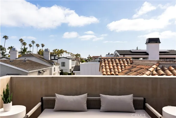 1/2 Fernleaf Avenue, Corona Del Mar, California 92625
