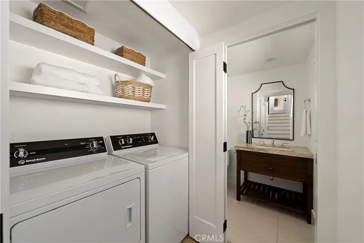 1/2 Fernleaf Avenue, Corona Del Mar, California 92625
