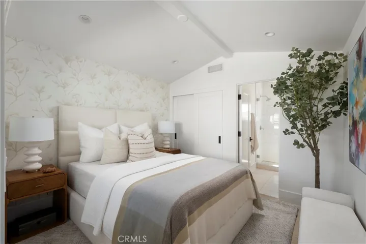 1/2 Fernleaf Avenue, Corona Del Mar, California 92625