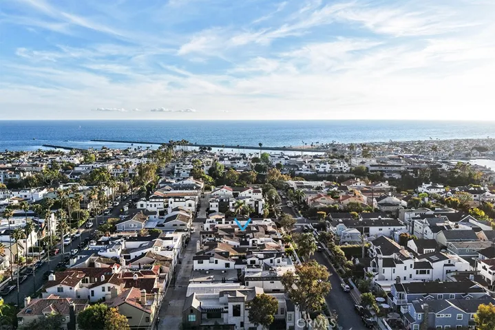 1/2 Fernleaf Avenue, Corona Del Mar, California 92625