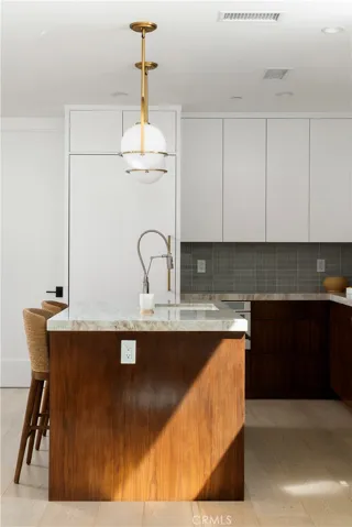 1/2 Fernleaf Avenue, Corona Del Mar, California 92625