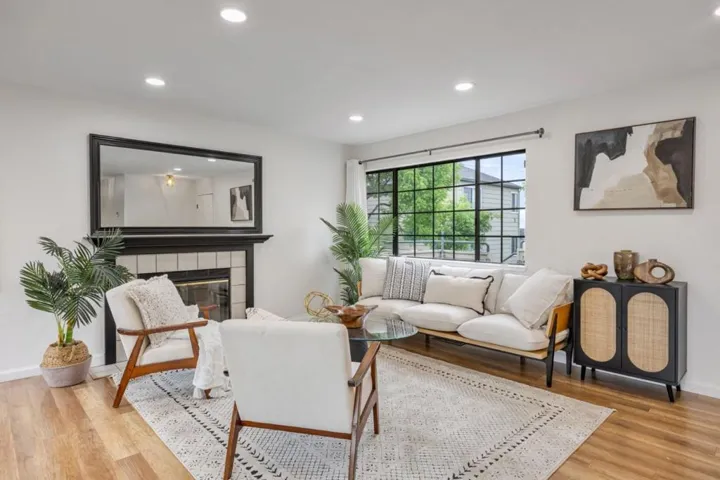 523 Elk Ridge 6, San Jose, California 95136
