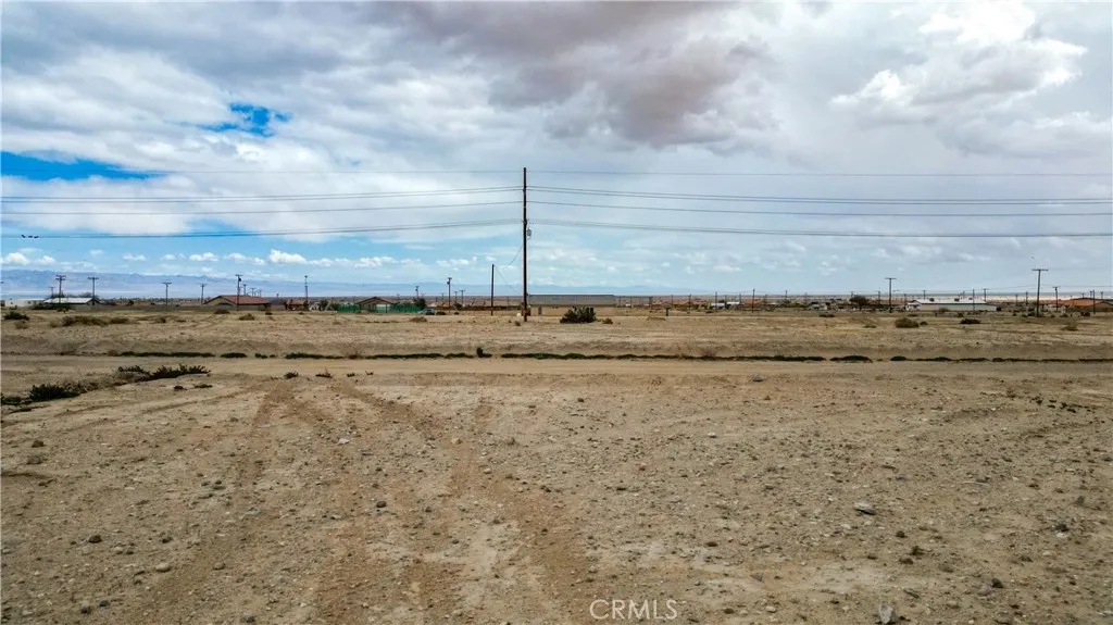 2013 Bell Court, Thermal, California 92274 — photo 4