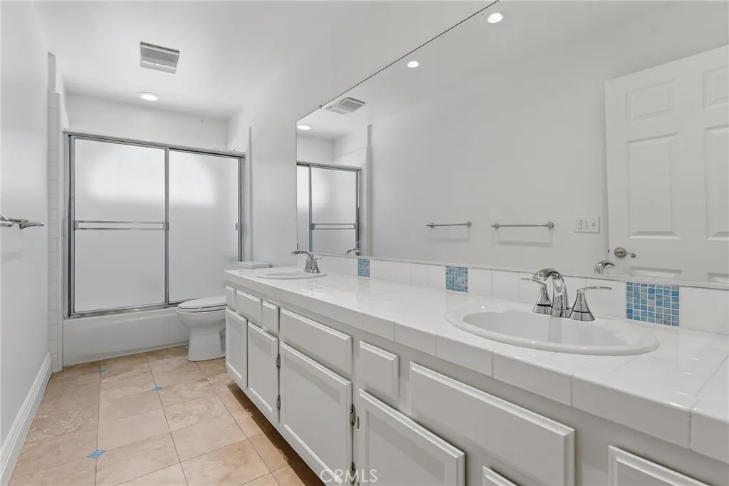 Upstairs Bathroom