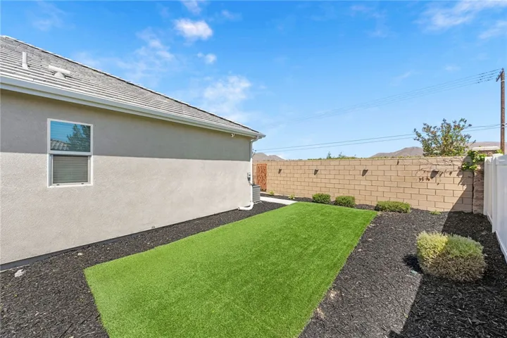 29050 Golden Sunset, Winchester, California 92596