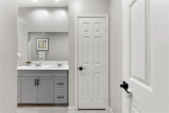 29050 Golden Sunset, Winchester, California 92596