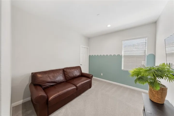 secondary 3rd bedroom