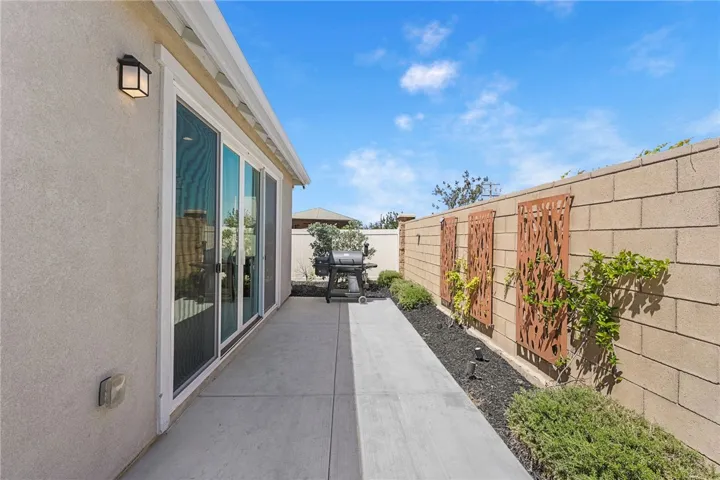 29050 Golden Sunset, Winchester, California 92596