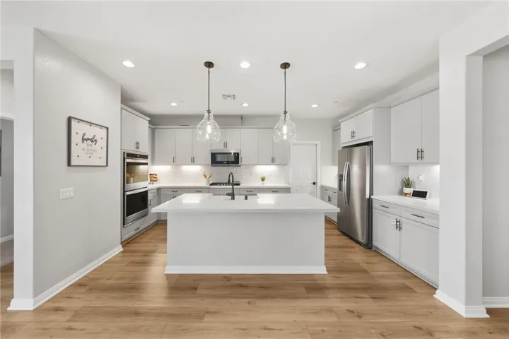 29050 Golden Sunset, Winchester, California 92596