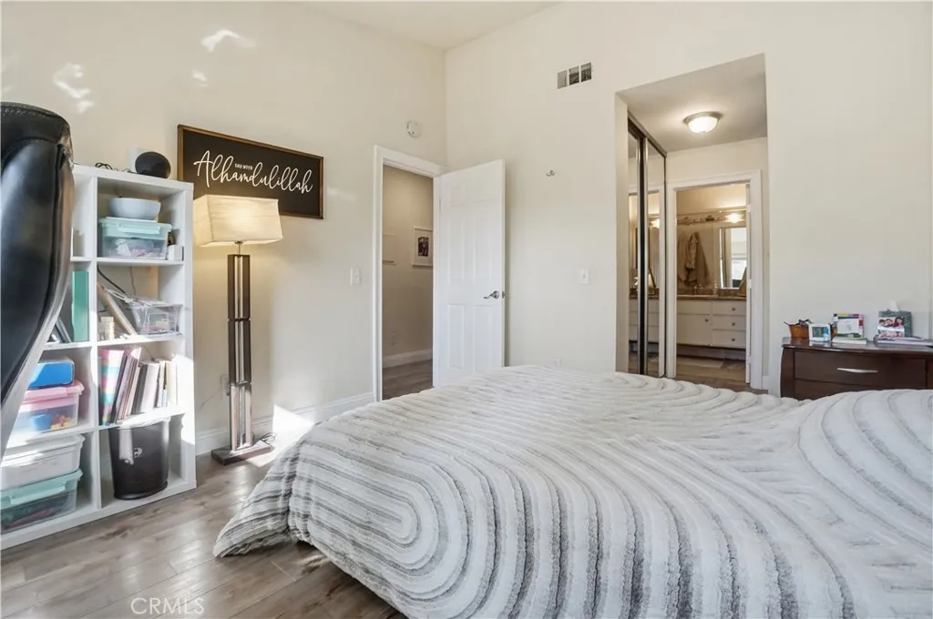 Here's the main bedroom. Photos of the main bathroom next up.